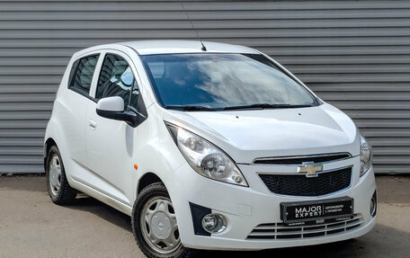 Chevrolet Spark III, 2012 год, 750 000 рублей, 3 фотография