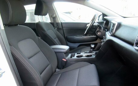 KIA Sportage IV рестайлинг, 2018 год, 2 204 000 рублей, 20 фотография