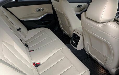 BMW 3 серия, 2020 год, 3 600 000 рублей, 18 фотография