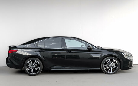 Toyota Camry, 2024 год, 4 000 000 рублей, 4 фотография