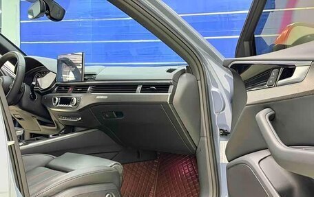 Audi A4, 2022 год, 2 200 173 рублей, 3 фотография