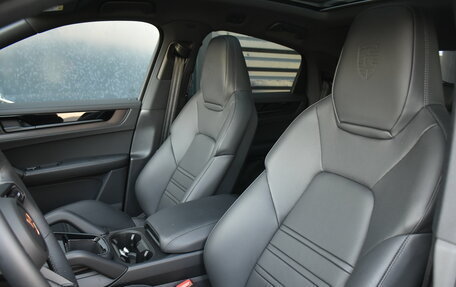 Porsche Cayenne III, 2026 год, 18 990 000 рублей, 13 фотография