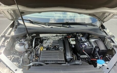 Volkswagen Tiguan II, 2021 год, 2 950 000 рублей, 11 фотография