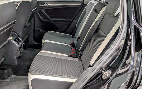 Volkswagen Tiguan II, 2019 год, 2 350 000 рублей, 12 фотография