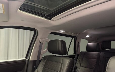 Toyota Sequoia, 2023 год, 13 900 000 рублей, 8 фотография