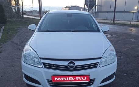 Opel Astra H, 2011 год, 490 000 рублей, 1 фотография