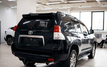 Toyota Land Cruiser Prado 150 рестайлинг 2, 2011 год, 3 324 000 рублей, 4 фотография