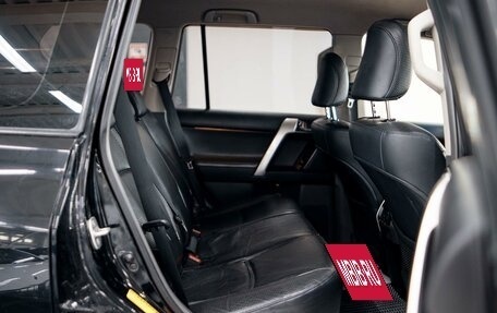 Toyota Land Cruiser Prado 150 рестайлинг 2, 2011 год, 3 324 000 рублей, 19 фотография