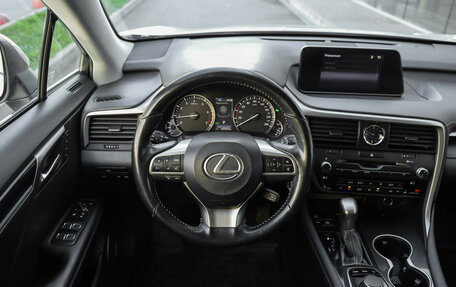 Lexus RX IV рестайлинг, 2017 год, 3 799 000 рублей, 11 фотография