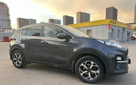 KIA Sportage IV рестайлинг, 2018 год, 1 980 000 рублей, 10 фотография