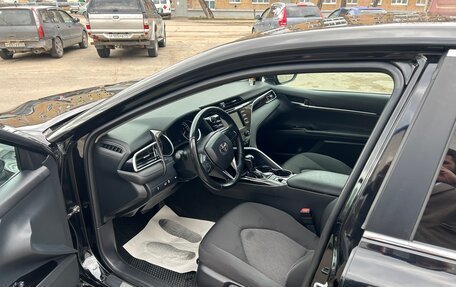 Toyota Camry, 2019 год, 2 850 000 рублей, 5 фотография