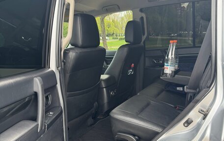 Mitsubishi Pajero IV, 2011 год, 1 899 000 рублей, 17 фотография