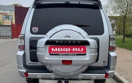 Mitsubishi Pajero IV, 2011 год, 1 899 000 рублей, 25 фотография