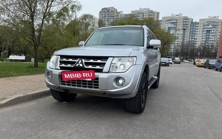 Mitsubishi Pajero IV, 2011 год, 1 899 000 рублей, 29 фотография
