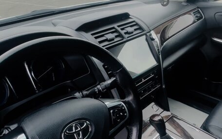 Toyota Camry, 2017 год, 2 150 000 рублей, 11 фотография