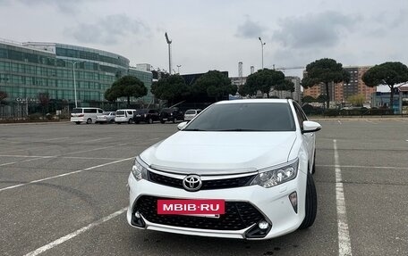Toyota Camry, 2017 год, 2 150 000 рублей, 8 фотография