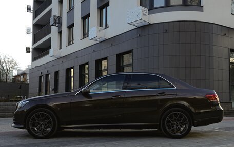 Mercedes-Benz E-Класс, 2013 год, 1 570 000 рублей, 3 фотография
