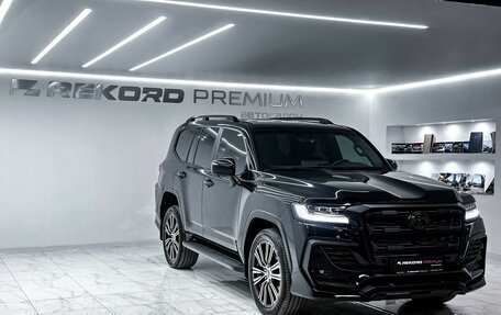 Toyota Land Cruiser, 2022 год, 10 500 000 рублей, 2 фотография