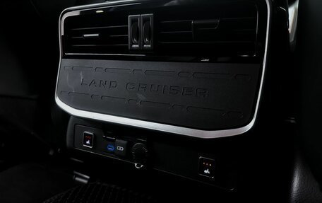 Toyota Land Cruiser, 2022 год, 10 500 000 рублей, 28 фотография