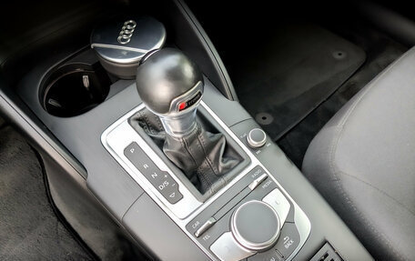 Audi A3, 2017 год, 2 000 000 рублей, 23 фотография