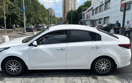 KIA Rio IV, 2022 год, 1 800 000 рублей, 12 фотография