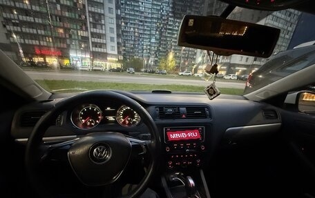 Volkswagen Jetta VI, 2015 год, 850 000 рублей, 6 фотография