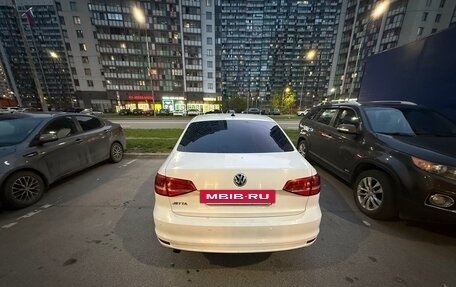 Volkswagen Jetta VI, 2015 год, 850 000 рублей, 2 фотография