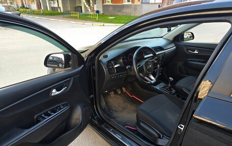 KIA Rio IV, 2017 год, 940 000 рублей, 7 фотография