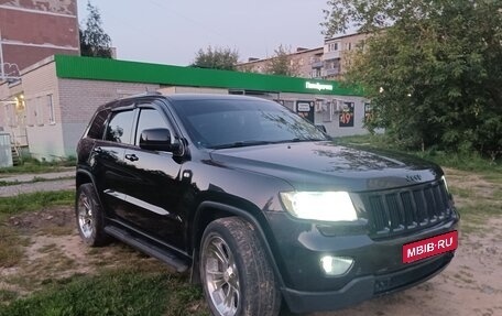 Jeep Grand Cherokee, 2012 год, 1 600 000 рублей, 2 фотография