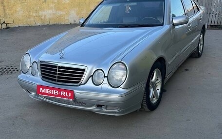 Mercedes-Benz E-Класс, 2000 год, 1 100 000 рублей, 3 фотография