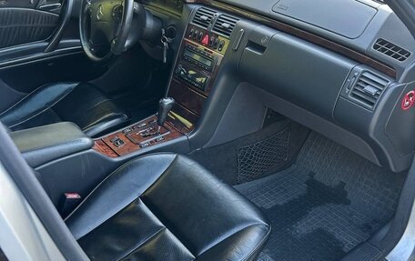 Mercedes-Benz E-Класс, 2000 год, 1 100 000 рублей, 8 фотография