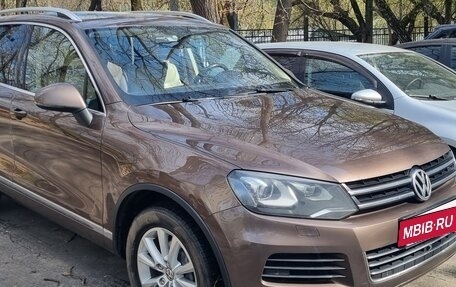 Volkswagen Touareg III, 2011 год, 2 050 000 рублей, 3 фотография