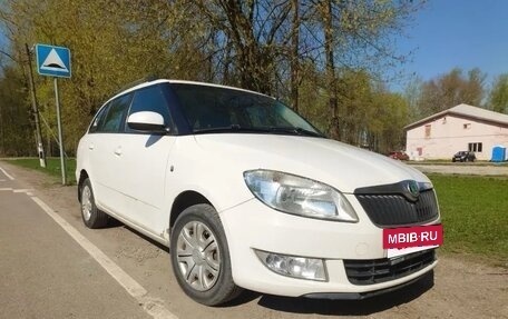 Skoda Fabia II, 2010 год, 369 000 рублей, 2 фотография