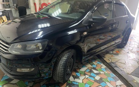 Volkswagen Polo VI (EU Market), 2018 год, 800 000 рублей, 4 фотография