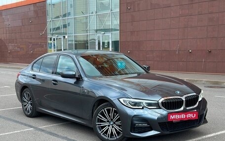 BMW 3 серия, 2020 год, 4 100 000 рублей, 3 фотография