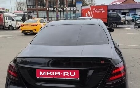 Mercedes-Benz E-Класс, 2018 год, 1 700 000 рублей, 4 фотография