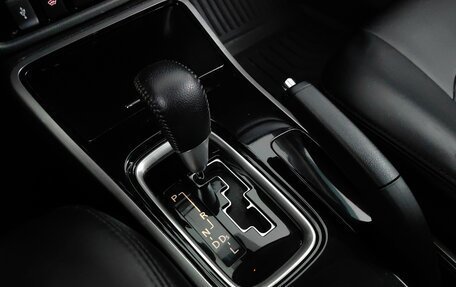 Mitsubishi Outlander III рестайлинг 3, 2020 год, 2 245 000 рублей, 17 фотография