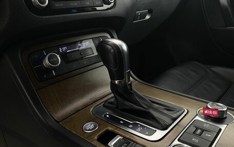 Volkswagen Touareg III, 2015 год, 2 700 000 рублей, 21 фотография