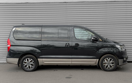 Hyundai H-1 II рестайлинг, 2021 год, 3 775 000 рублей, 4 фотография