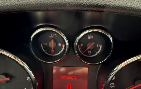 Opel Astra J, 2011 год, 710 000 рублей, 11 фотография