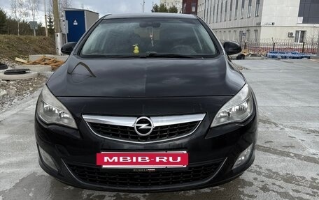 Opel Astra J, 2011 год, 710 000 рублей, 7 фотография