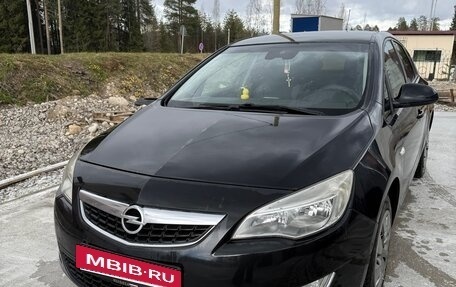 Opel Astra J, 2011 год, 710 000 рублей, 8 фотография