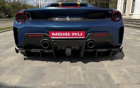 Ferrari 488, 2019 год, 50 000 000 рублей, 7 фотография