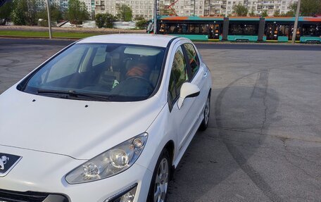 Peugeot 308 II, 2011 год, 690 000 рублей, 5 фотография