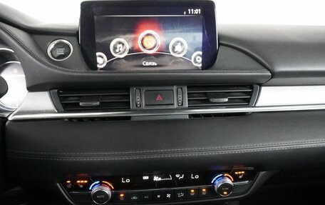 Mazda 6, 2019 год, 2 390 000 рублей, 13 фотография