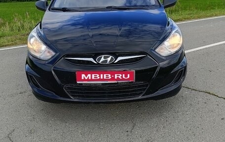 Hyundai Solaris II рестайлинг, 2014 год, 820 000 рублей, 1 фотография