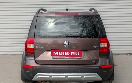 Skoda Yeti I рестайлинг, 2015 год, 1 390 000 рублей, 6 фотография