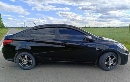 Hyundai Solaris II рестайлинг, 2014 год, 820 000 рублей, 2 фотография