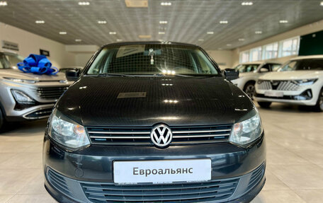 Volkswagen Polo VI (EU Market), 2013 год, 750 000 рублей, 2 фотография