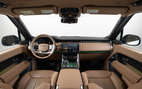 Land Rover Range Rover IV рестайлинг, 2022 год, 14 990 000 рублей, 30 фотография